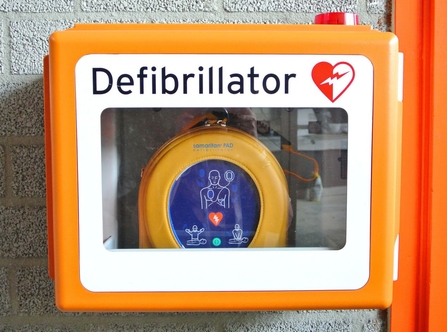 MWT - defibrillator